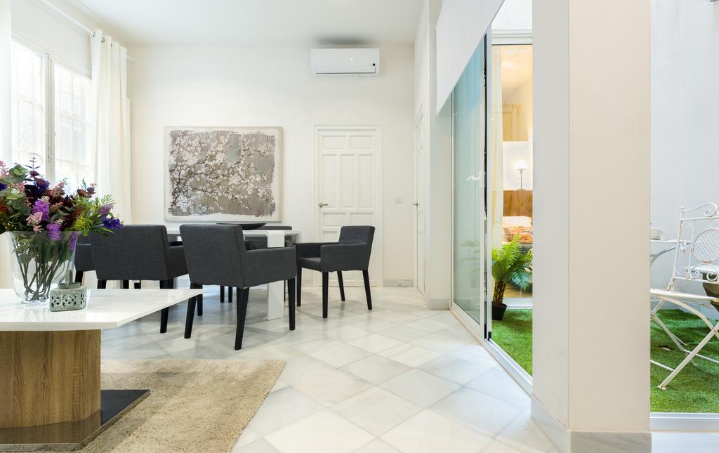 Genteel Home Galera Seville Exterior photo