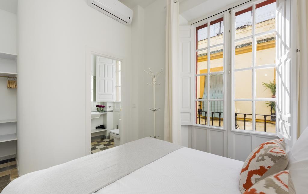 Genteel Home Galera Seville Exterior photo